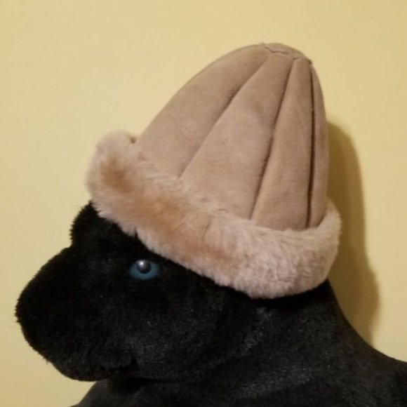 NWOT, new, soft, sheepskin shearling/suede hat, vintage 70s, S, XS, handmade - Picture 1 of 7